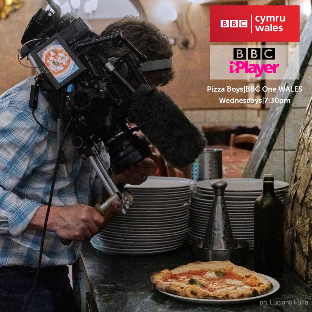 Ffwrnes's tweet image. It’s the final episode of Pizza Boys on Wednesday

It’s a rainy Sunday evening so perfect for a cwtch-up and catch-up

Available on @bbciplayer  

#pizzaboys #pizzaboysadventures #bbccymruwales #bbciplayer #pizzatv #tvpizza #napoli #cardiff #caerdydd #ffwrnespizza