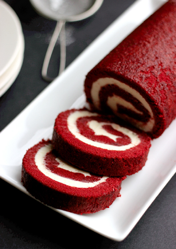 SweetCornerPat1's tweet photo. ✨You asked for it and we couldn't resist ✨
Try our new Red Velvet Cake Roll &amp; Black Forest Gateau! Yummy😋
#sweet #Food #blackforest #RedVelvet #london #londoner #dessert https://t.co/bPka1L2Mii
