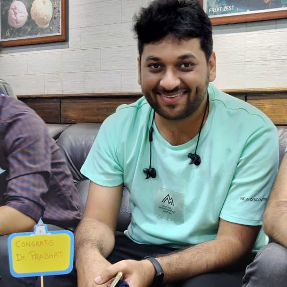 GroupProsen's tweet photo. Congratulations "Doctor" @Prabhat1703 for successfully defending your thesis titled "Fabricaion of suspended Graphene microchannels and its application in studying Graphene-Liquid interfaces"!  😃🥳 https://t.co/TsT2JvrQFu