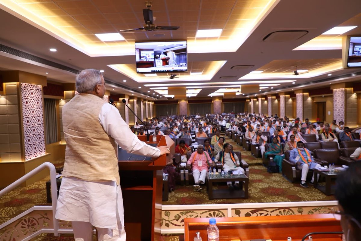 shivprakashbjp's tweet photo. भाजपा छत्तीसगढ़ प्रदेश कार्यसमिति बैठक के समापन सत्र को सम्बोधित करते ह��ए।
@BJP4CGState https://t.co/OkDsLFjfKo