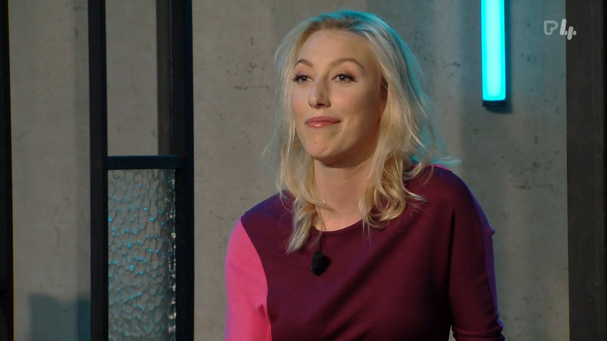 JLoeys's tweet photo. #DeMol
"Stop met blazen, de soep is niet zo heet"
De soep: https://t.co/mQpKCQ7rqA
