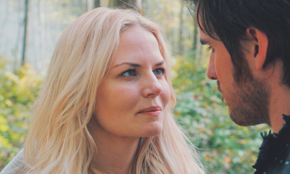 CaptainSwanTale's tweet photo. The way this ship radiate comfort https://t.co/ZkgVr100MN