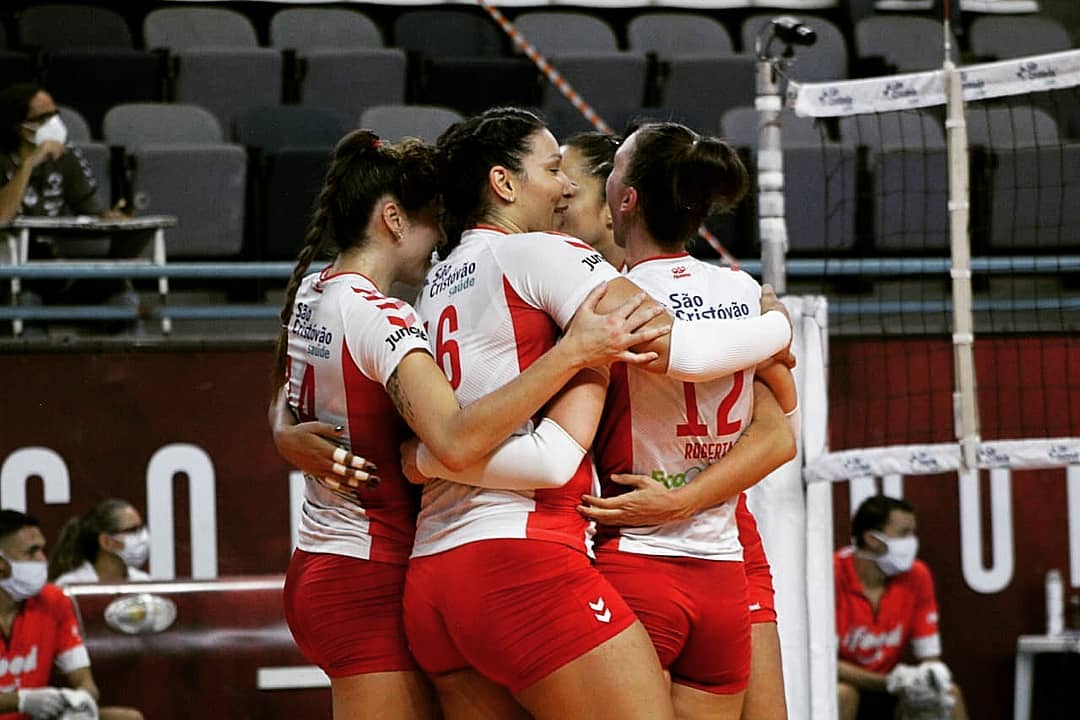 OsascoVC's tweet photo. Estamos na SEMI...
Valeu time! Valeu família!!!

Seguimos @JuntosPorOsasco
.
.
. 📸 @carol__fotografia https://t.co/BWaGGjVdxa
