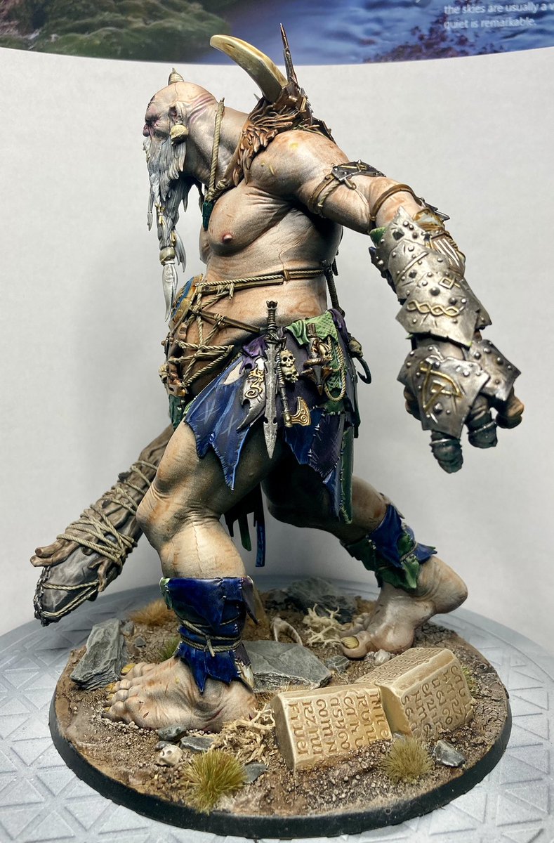 locien83's tweet image. Finished my Mega-Gargant tonight. Had so much fun painting this one. 
Pushed myself with trying a number of new techniques and really pleased with the result. #WarhammerCommunity #AoS #SonsofBehemat #PaintingWarhammer