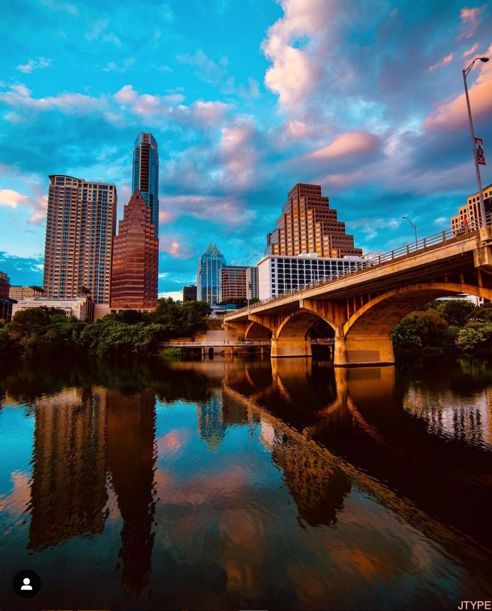 austinwebseo's tweet image. "Somebody said these weekends are starting to feel like 30 minute lunch breaks... we felt that in our souls."

We hope you are taking advantage of every moment this weekend!

#AustinTexas #GoldenHour #AustinViews #DowntownAustin #AustinSkyline #LoveAustin

📷: @ jtype on IG