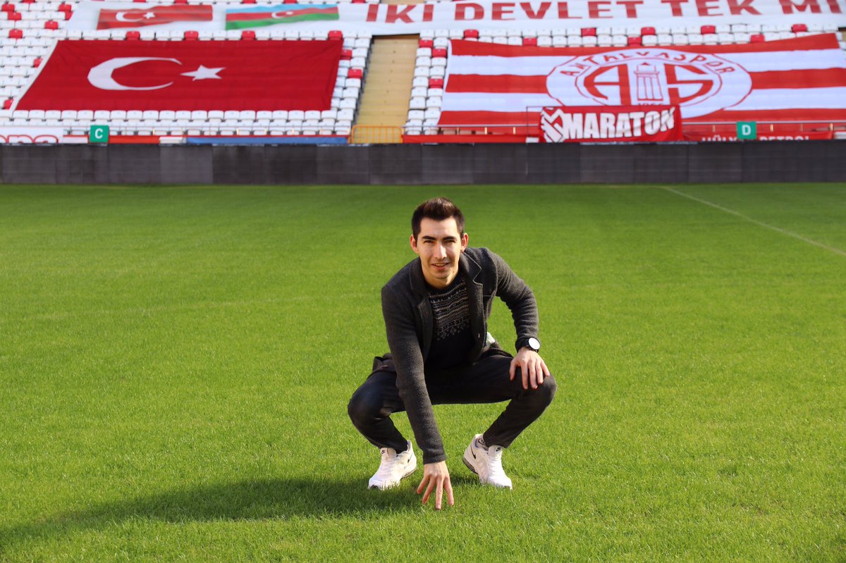 #uzankupayaAntalyaspor 
Taparcasına sevdi bu kalpler ...
