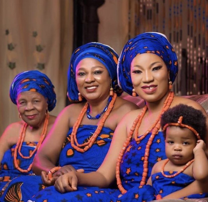 OloriSupergal's tweet photo. This is so beautiful ☺️. The true definition of 4G!! 
We love eet!!!

Photo: @funkiedipsy 

#OSG #olorisupergal #mothersday #4generations https://t.co/048Q2j0ehc
