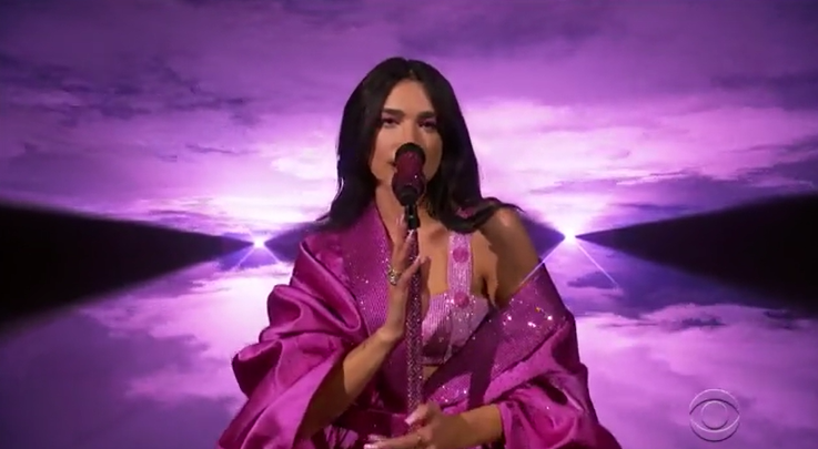 dlipanews's tweet photo. Dua Lipa is currently performing "Levitating" with DaBaby at the #GRAMMYs! https://t.co/naGFtyGnXt