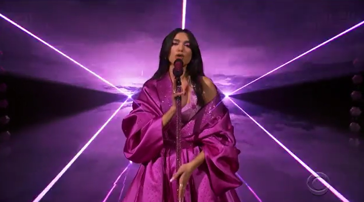 dlipanews's tweet photo. Dua Lipa is currently performing "Levitating" with DaBaby at the #GRAMMYs! https://t.co/naGFtyGnXt