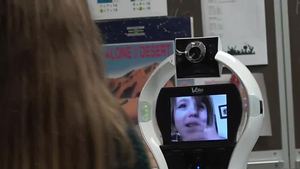 Thank you to WCAX and Kevin Gaiss for catching up with FMS fourth-grader Addi and telling the story about the technology that she now uses so that even when she can’t be physically present, her presence is still felt. #EWSD bit.ly/38z6VtY