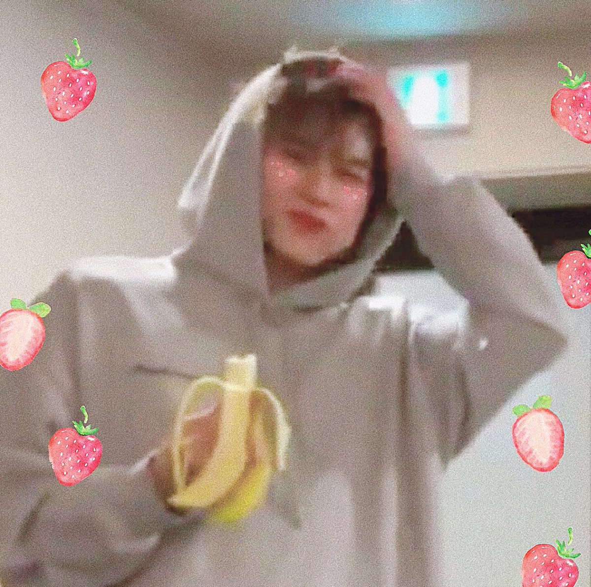 5angyeon's tweet photo. 💙 VICTON SEJUN KAPSUL BRACELET 💛
         《 WORLDWIDE GIVEAWAY 》

1 WINNER
💛 RT THIS!
💙 NO QRT OR GA RT BOT ACCOUNTS
💛 COMMENT WHAT YOU LOVE ABOUT SEJUN

💙 ENDS APRIL 4 12AM KST! GOOD LUCK, ALICE 💛 https://t.co/1knwRkI0oa