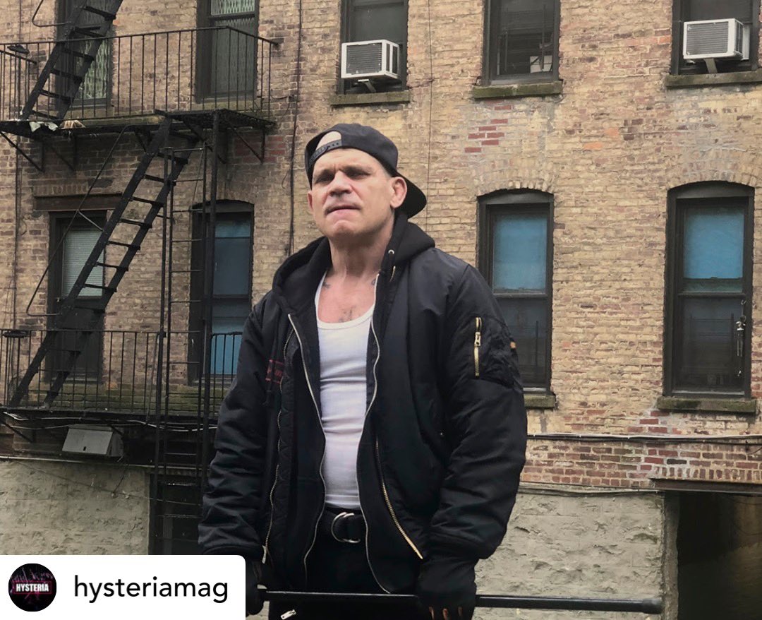 • @hysteriamag What better way to celebrate the dumpster fire that was last year than with a new music video from seminal hardcore-punk act, #CRO-MAGS! Catch #LifeOnEarth at Hysteriamag.com, link in bio
@realcromags #CroMags @arising_empire #ArisingEmpire