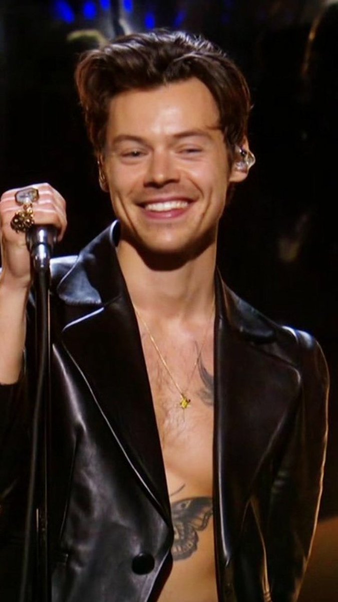 Simplemente ✨SUPREMO✨.
#HarryStyles #GRAMMYs #GrammysTNT #Harries