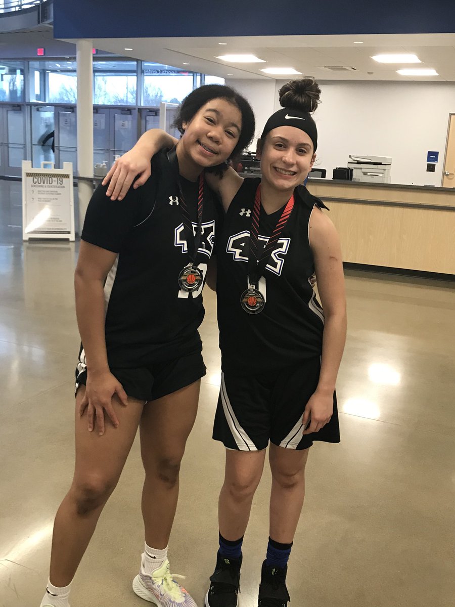 Mya_Rivera3 tweet media