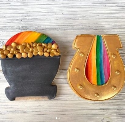 RogersFoods's tweet photo. | @BevMadeCookies & the pot of gold is waiting to be found at the end of the rainbow! We love the golden touch, Bev! 💛☘️ #Madewithrogers |
#RogersFoods #TryItWithRogers #RogersRecipes #RogersFlour #specialtyflour #stpatricksday #stpatricksdaycookies #stpatricksdayrecipes https://t.co/827PakXrPK