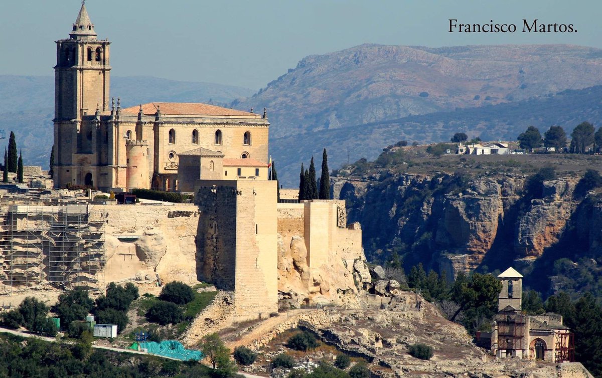 terdaban's tweet photo. Fortaleza de la Mota (Abadía). Alcalá la Real (Jaén) https://t.co/KzpVTXX0ko