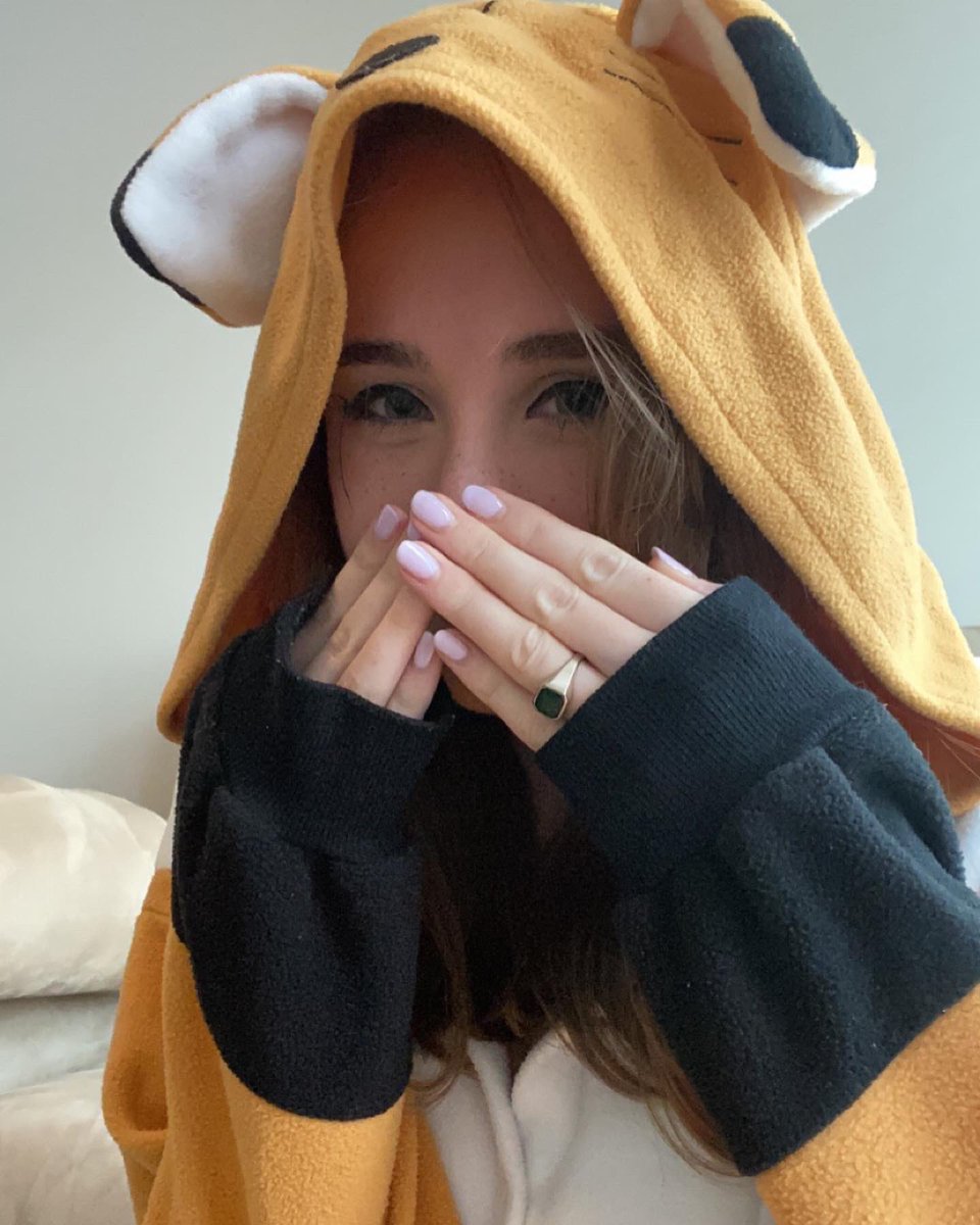 FleetFox tweet media