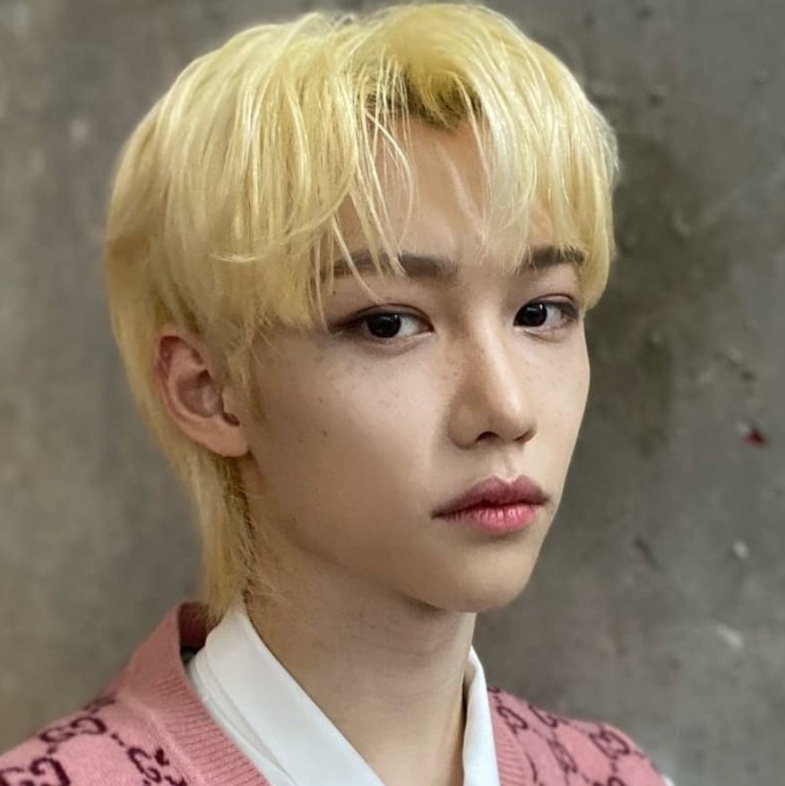 ' (@aussielooks) on Twitter photo 