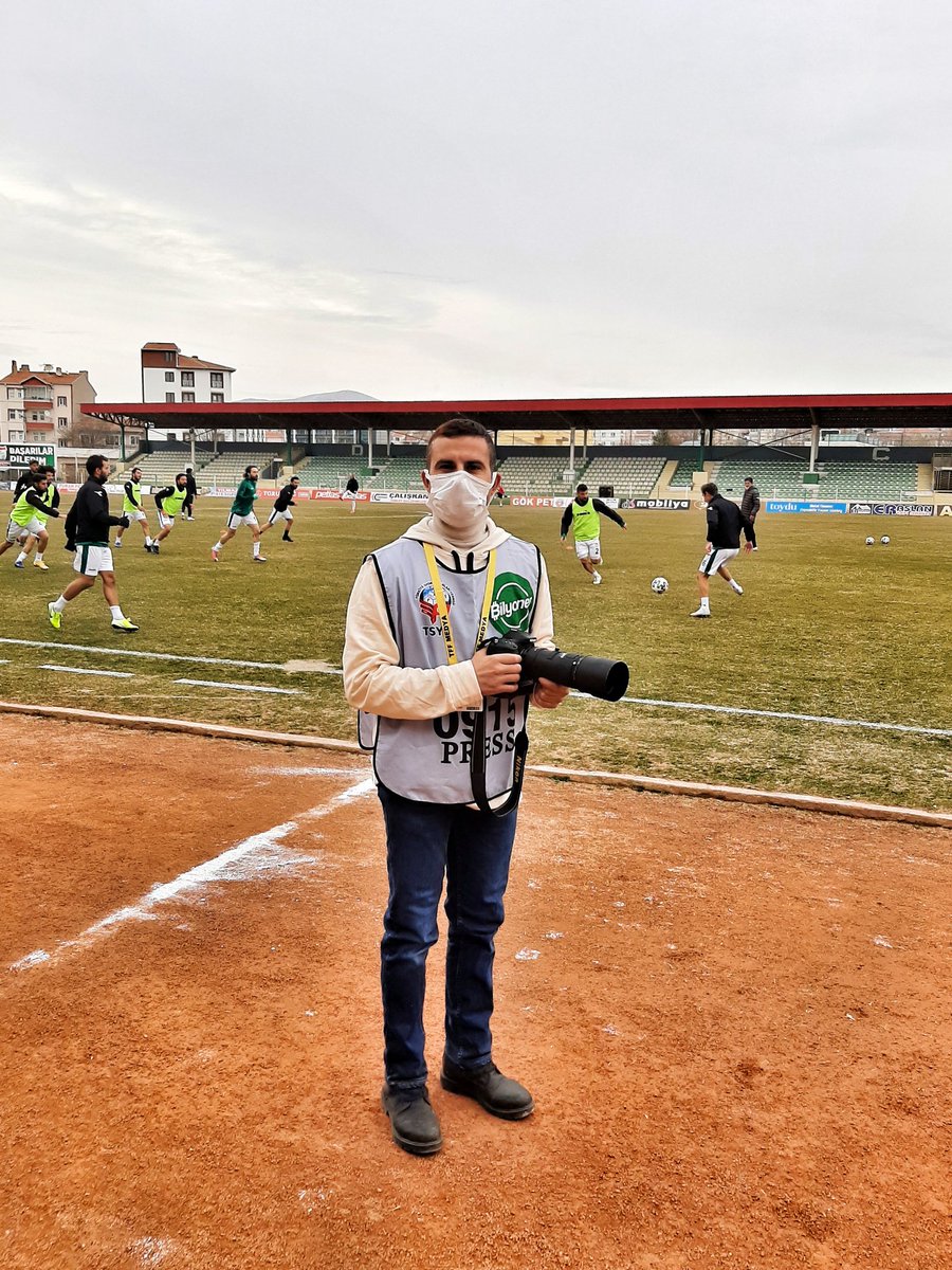 salihhancer40's tweet photo. 📸 TFF 2.LİG KIRMIZI GRUP/28.HAFTA
#KırşehirBLDSpor #Pazarspor 
#TFFMedya #BasınPRESS #FotoMuhabir 
#ÇınarKırşehirGazetesi #TSYD 
#NikonD7100 #NikonD600 #Nikon300mm https://t.co/LL0F5vakdi