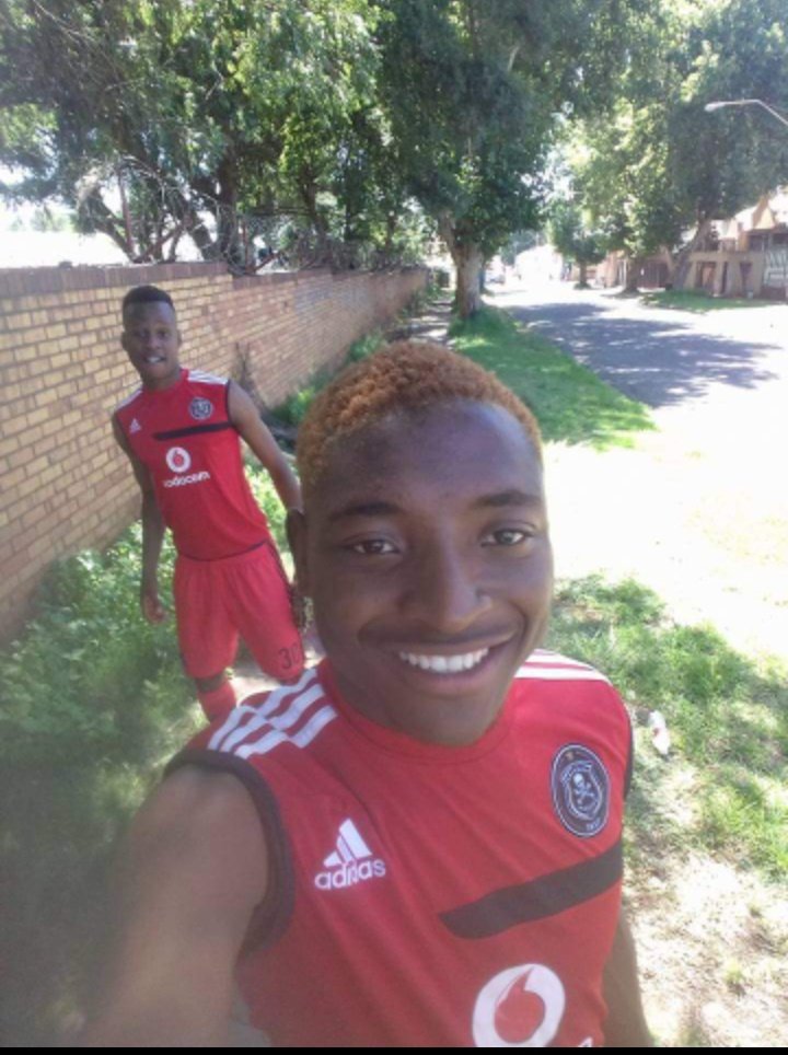 NTSAKO44's tweet photo. ORLANDO PIRATES WAS THE BEGINNING.🤫 https://t.co/EJINDUiQu0
