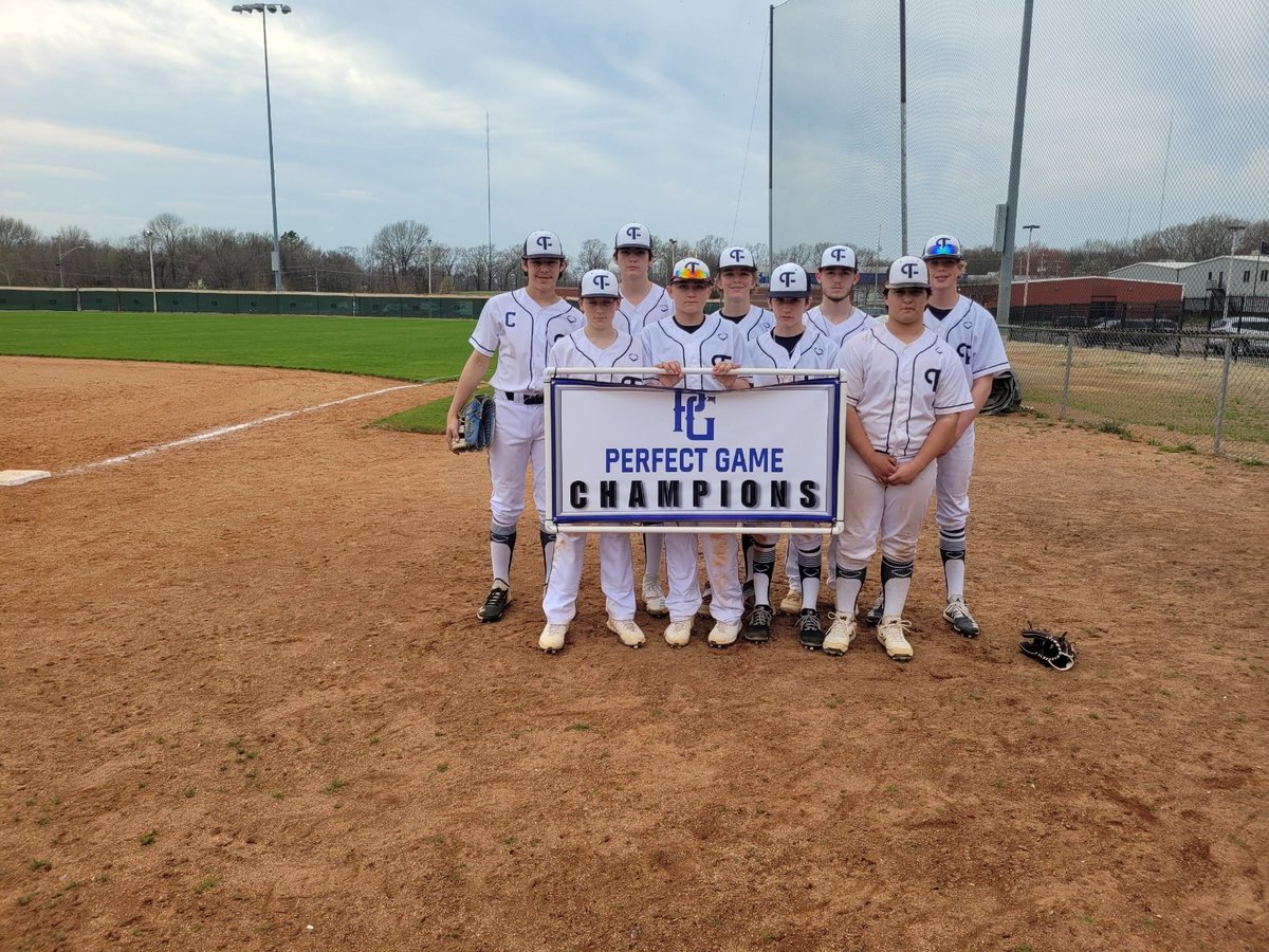 GamedayBaseball's tweet photo. Congratulations to our 13U Champions, The Performance Sticks https://t.co/mrmQNKXojr