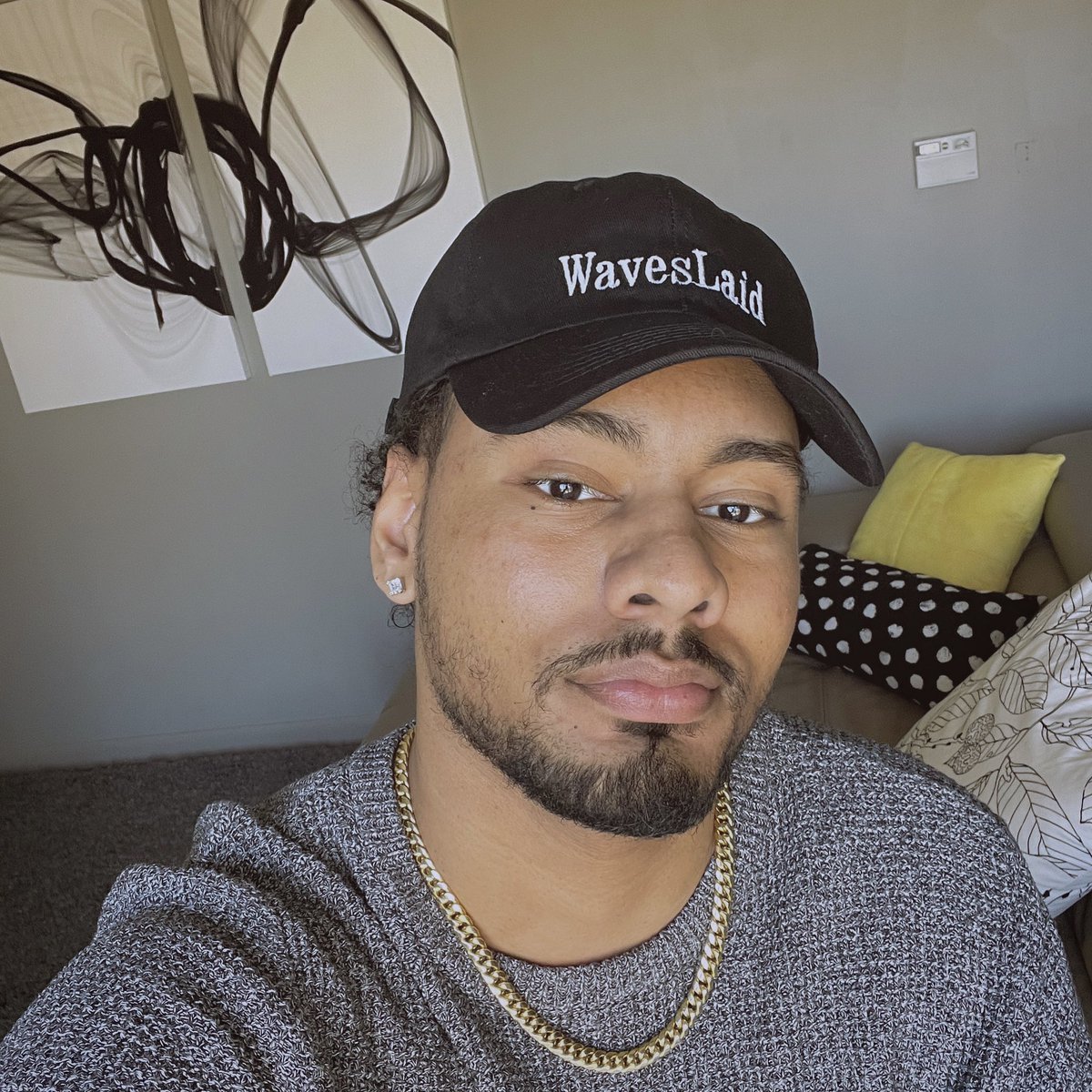 Mnjsales's tweet photo. All I Need is A Retweet To Help my Brand Get Exposure Satin Lined Hats  ✂️🪡 BY ME https://t.co/DsXJfhNgfR