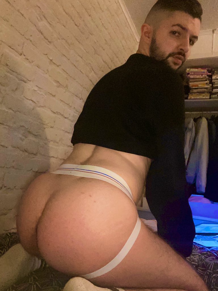 dalensfw's tweet photo. hey hotties n thotties, i was gone for a minute but now i’m back to getting my cheeks out for the internet 🥳😘 https://t.co/6in0RV6bGz