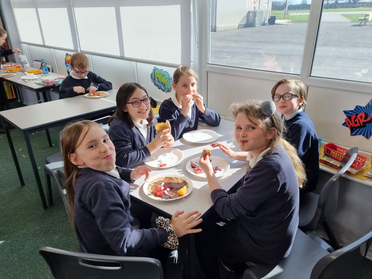 njsrs's tweet photo. Despite the mishaps, the pancakes went down a treat! https://t.co/n5uZ3pvJFT