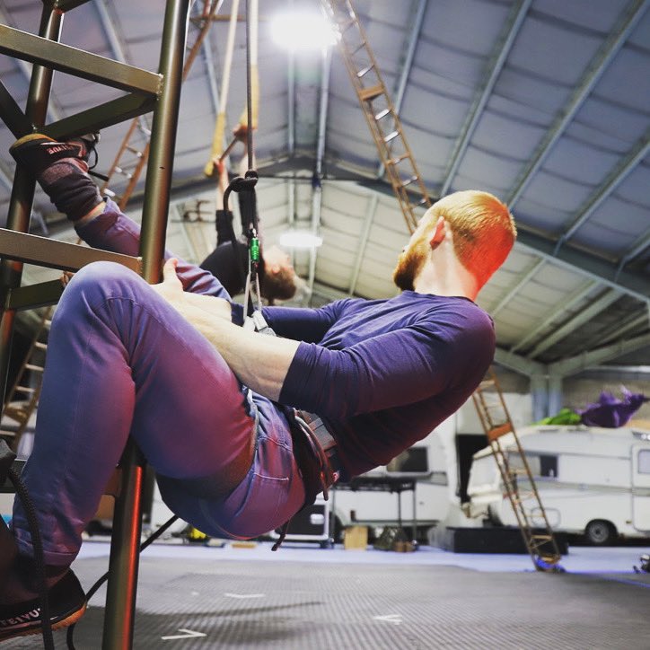 I've been doing a lot of this over the past week. 
And I really enjoy it.

<a href="/HikapeeTheatre/">Hikapee</a> &amp; <a href="/huldufugl/">Huldufugl</a> are making a VR film together, plunging motion-captured circus performers into our own digital world.