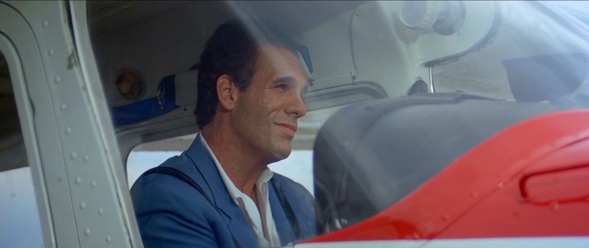 chriswally_87's tweet photo. 1/2 Another #ActorRedundancy for @Dameshek & @BaldBryan - In the opening scene of License to Kill, DEA agent Hawkins (Grant L. Bush) flies in a helicopter with Bond to capture drug lord Sanchez (Robert Davi), who is attempting to flee to Cuba in a small Cessna... https://t.co/QcOx4Uq9nS
