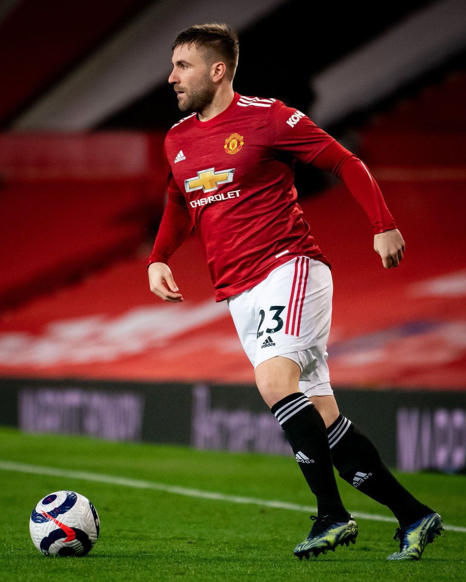 utdreport's tweet photo. Best left-back in the country 👑 https://t.co/ofN89MpR7e