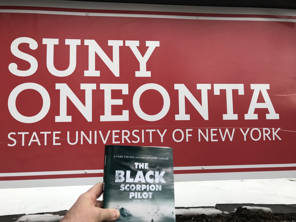 AuthorLAColby's tweet photo. Where are you reading tonight?
📚 
Thanks for the pic, JM!
☀️
#reading #read #readers #book #books #pmreaders #suny #sunyoneonta #oneonta @SUNY  @SUNYOneontaNews @SUNYOneonta_CDC @SUNY_Oneonta https://t.co/2mZs4bvfNW