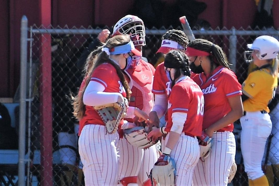 DelStSB's tweet photo. Hornets split on the day with Howard. 

Freshman Maikyla Nelson picked up her second win of the weekend in a 4-3 Victory over Howard. 

Sophomore Jaelyn Baker picked up her first home run of the season in game 2 but unfortunately the Hornets fell to the Bison 5-3. 

#WinTheWeek https://t.co/1nMP9CShAY