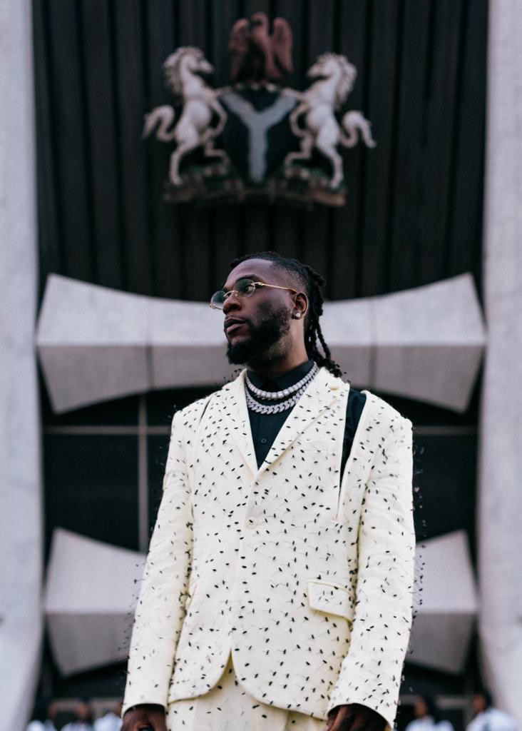 burnaboy's tweet photo. Watch my sick #GRAMMY performance https://t.co/5VWganClPW https://t.co/6l0yd3m2bE
