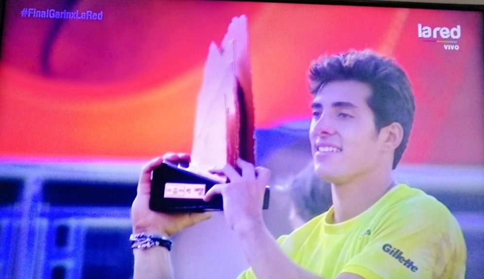 👏💪Grande <a href="/Garin_Cris/">Cristian Garin</a>, campeón <a href="/atptour/">ATP Tour</a> 250 <a href="/chile_open/">Bci Seguros ChileOpen</a>, sufrido triunfo en 🏠, con regularidad llegarás este semestre al #TopTen, tenis y garra tienes de sobra 🎾🇨🇱
#FinalGarinxLaRed #DomingoEnCuarentena