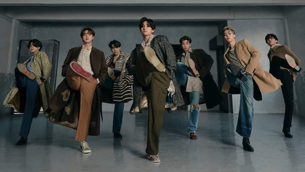 do13li's tweet photo. The most important thing that our boys won't be upset they should know that they're the BEST and they don't need a prize to prove that and we are so PROUD of them 💜💜
#LightItUpBTS #BTSOurGreatestPrize #BTSARMY https://t.co/owPrQK42C1