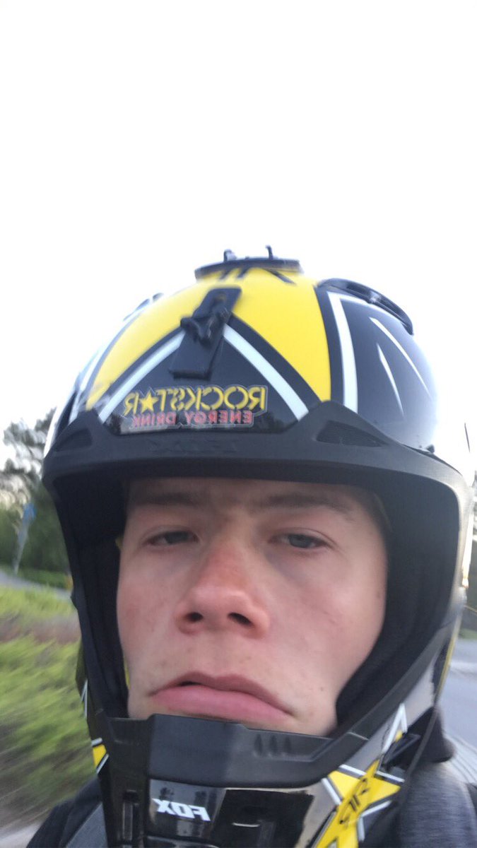 ludvig93644001's tweet photo. Quix känsla då @Lilmixgg standin lirar bättre än han #lilfan #doritosopen https://t.co/IV0hnmPuPa