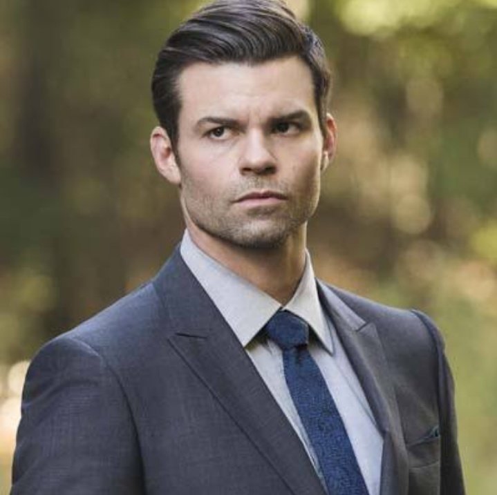 E hoje é aniversário do Daniel Gillies o nosso eterno Elijah Mikaelson.
Happy birthday, Daniel!!! 