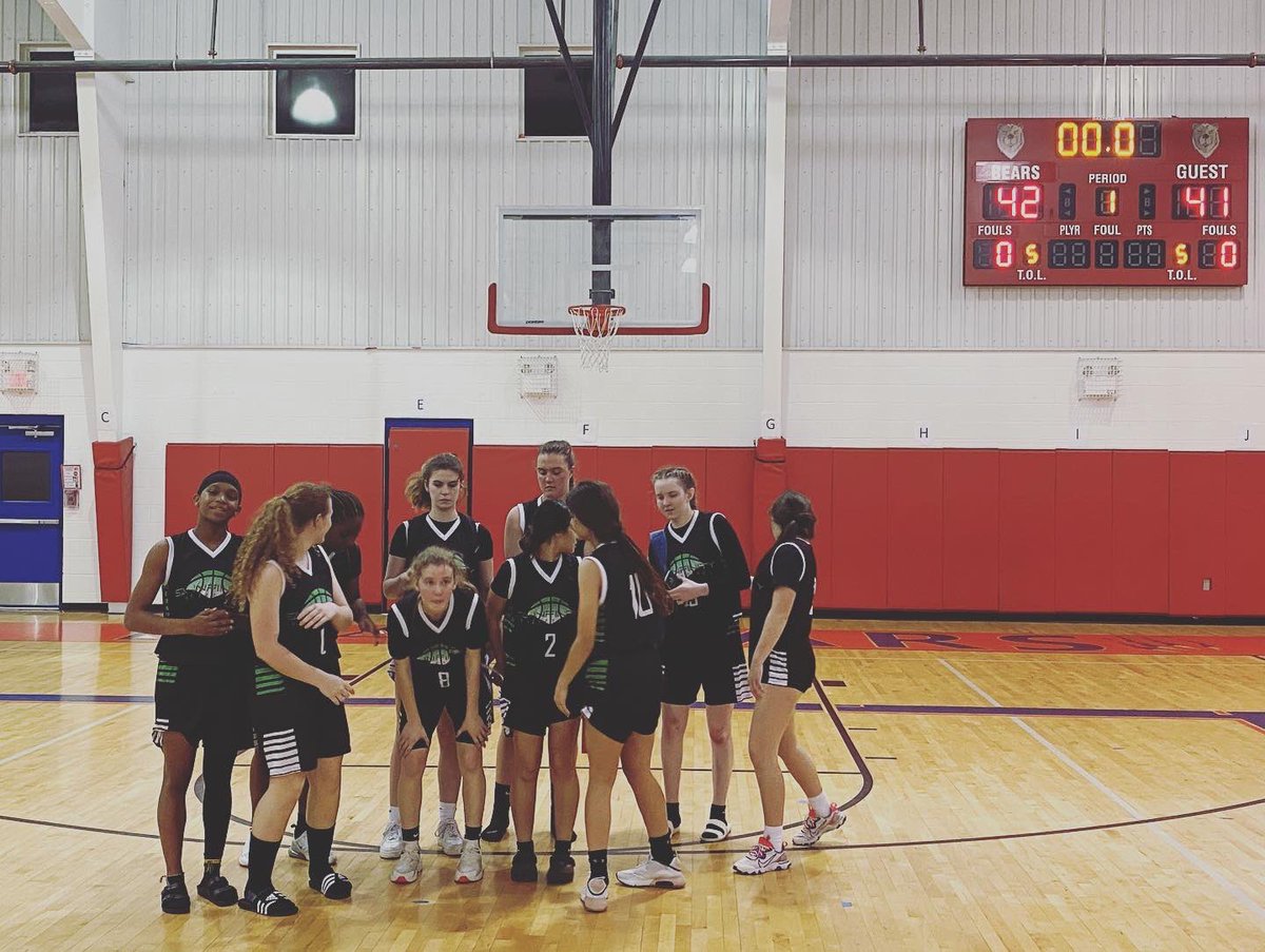 Not a bad day. The girls went 2-1 yesterday. A ton of growing pains to be sure. A lot more work to be done and chemistry to be built. But for a team
#basketball #girlsbasketball #justgettingstarted #clubbasketball #sainfinitetraining #sainfinitybasketball