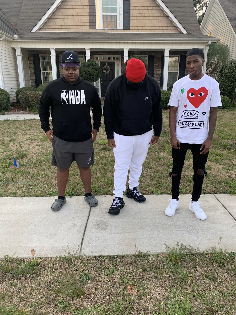 zaneonthegame's tweet photo. had to pull up on my young nigga 😂 survived the biggest earthquake of 2020 @shnaggyhoseyt https://t.co/rpxCZigk9O