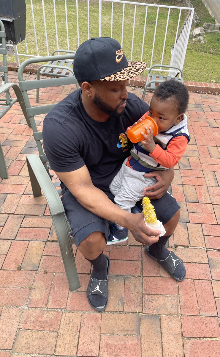 LGburna's tweet photo. I made the mistake of not flicking up my jit when his uncles around and that will never happen again #GodDad #LegionofDoom #RIPEasy https://t.co/CoFMarHo27