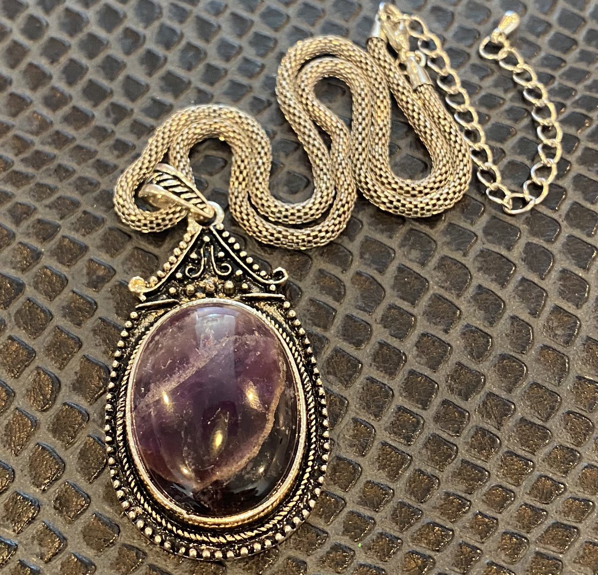 SankofaBoutique's tweet image. Everything is an additional 15% off. Includes sale items! Use promo code: RENEWAL at the checkout. Visit SankofaBoutique.com to shop. #HomeProtectionKit #AmethystNecklace #SmudgeKit #AuraClearingKit