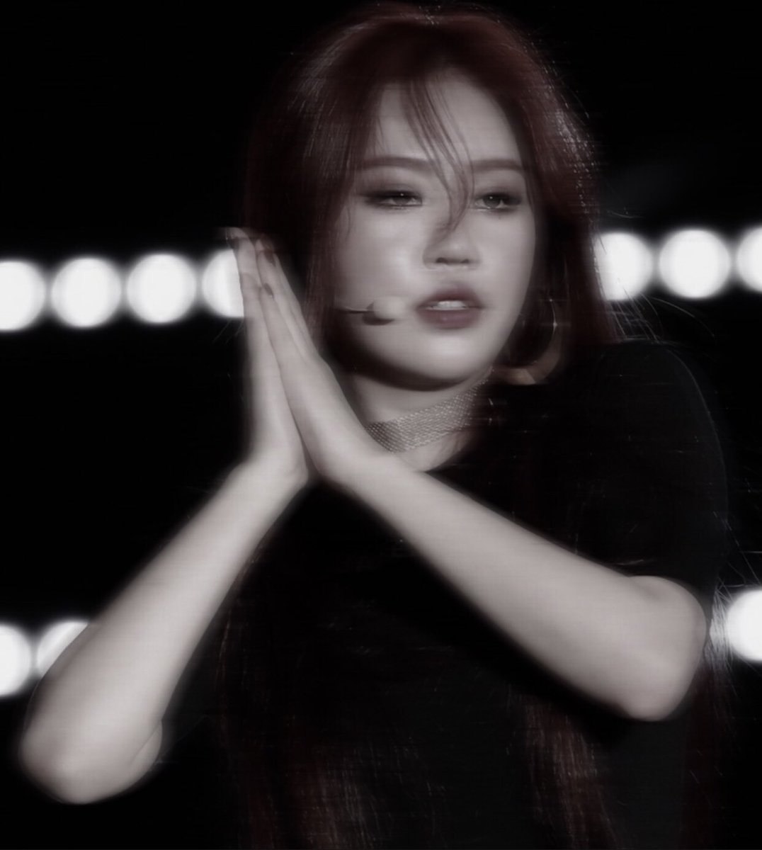 EGIRLS0JIN's tweet photo. never forget about 180901 soojin https://t.co/Shwf0Sdwcr