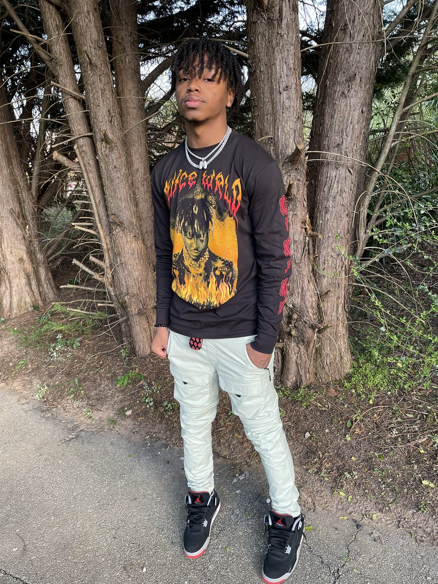 lilmxri_'s tweet photo. I hope it’s space for me ... in heaven 💔🕊 #999 https://t.co/P8AlmUeHs6