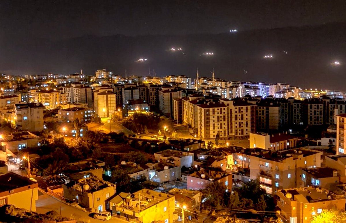 ugur_cml's tweet photo. Benim yüreğimde boylu boyunca memleketim var, canıma ciğerime dek işlemiş #Şırnak
#NuhunGemisiŞırnakta https://t.co/NbT9BOvui3