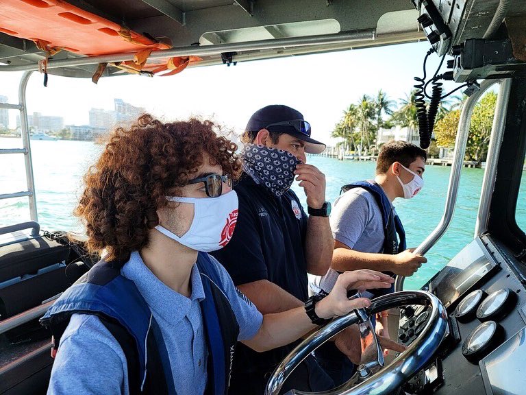 MiamiBeachFire's tweet photo. Today Fire Boat 4 had special guests as the #MBFDCadets joined the crew for the afternoon!
The Cadets were able to learn basic boating and safety, tactics, man over board drills & how we would fight a fire using the systems onboard Fire Boat 4 #MBParks https://t.co/HNXhJhyGHi