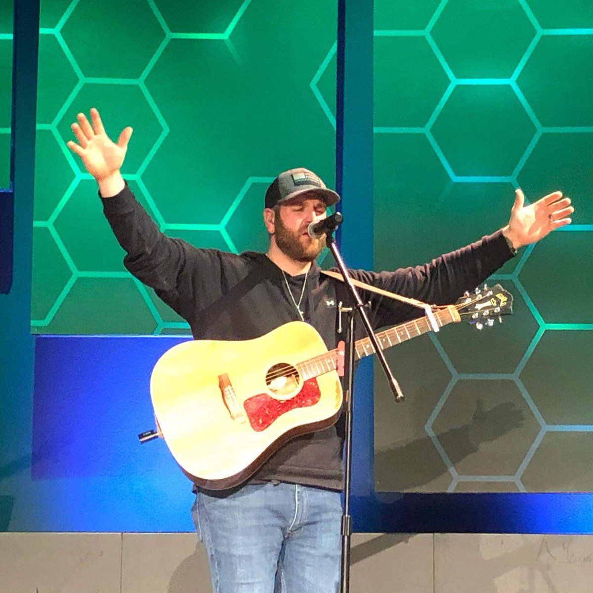 ffcnw's tweet photo. “My God is able to save and deliver and heal
and restore anything that He wants to...” 🎶 #sundayworship https://t.co/Pyva1O9KuP