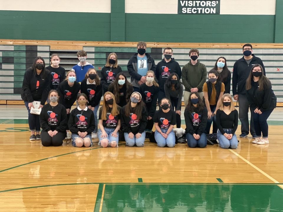 gchsENCORE's tweet photo. We are beyond proud of these students for persevering to create a musical this year! Seeing these Rams back on stage these past few months is a reminder that better days are ahead. Thanks to our audiences for your support this weekend! 🐏🎭💚 #ramily https://t.co/vVTh1I2Mca