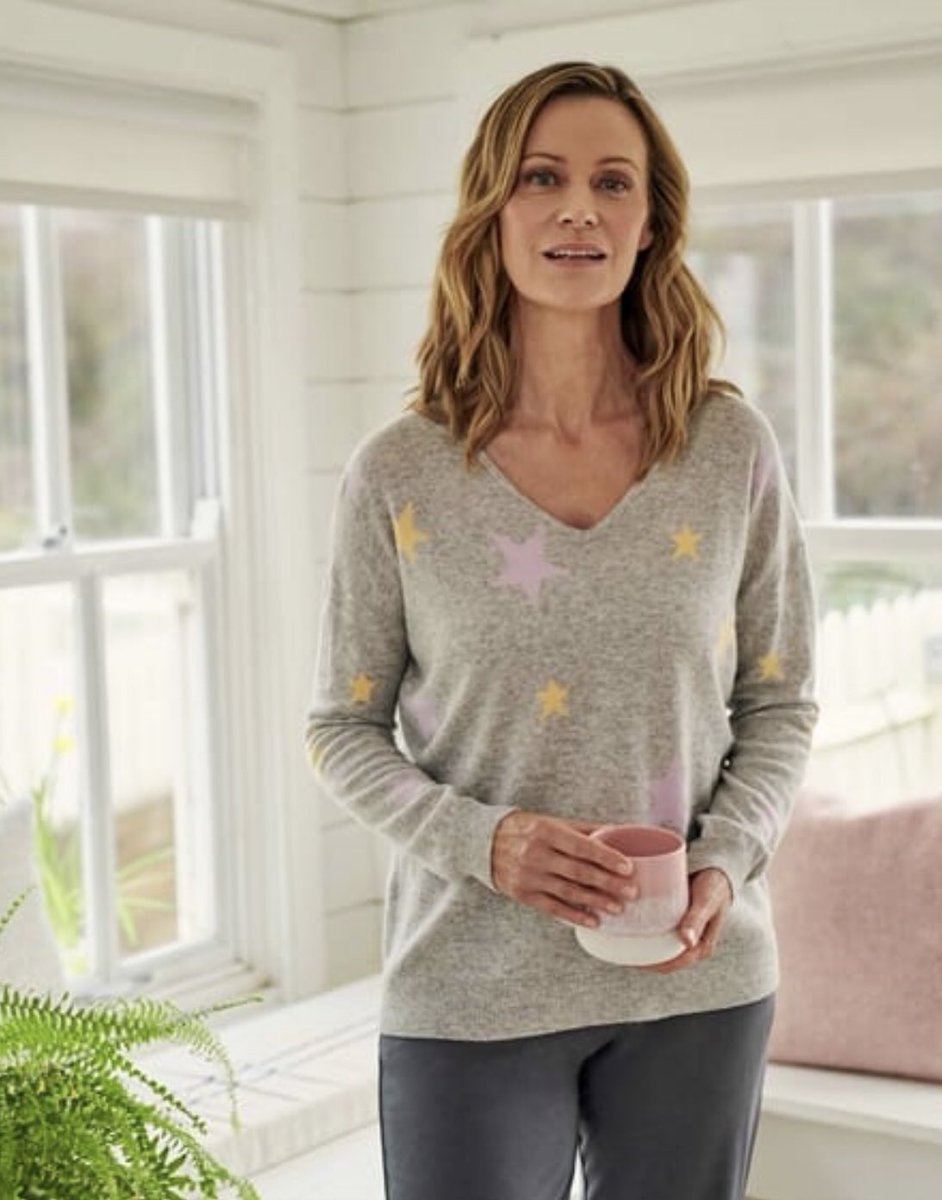 Happy #MothersDay 🌸

Today is for you and to show appreciation we are giving 1 lucky person the chance to be gifted this lovely 100% sustainable Star Jumper ✨

Like and Retweet to enter .... go to our FB and IG to enter again 🙌

#MothersDay2021 #woolovers #sustainable