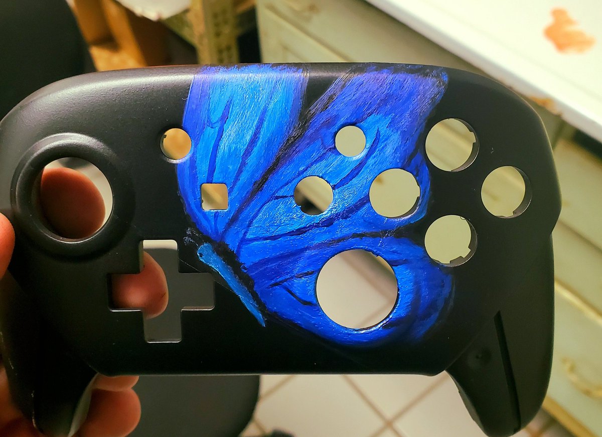 Moonwalkmods's tweet image. Probably the first and last time I ever hand paint anything 😅